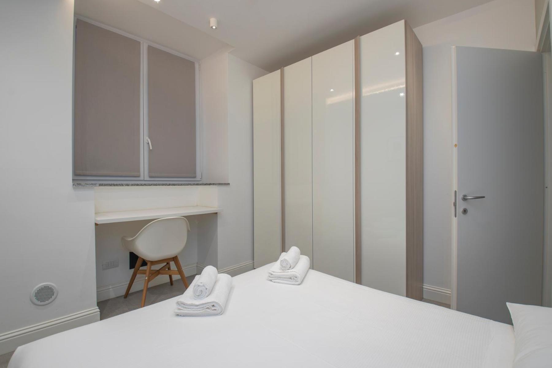 Apartment Xenia - Spacious Three-room In Moscova Area Milan
