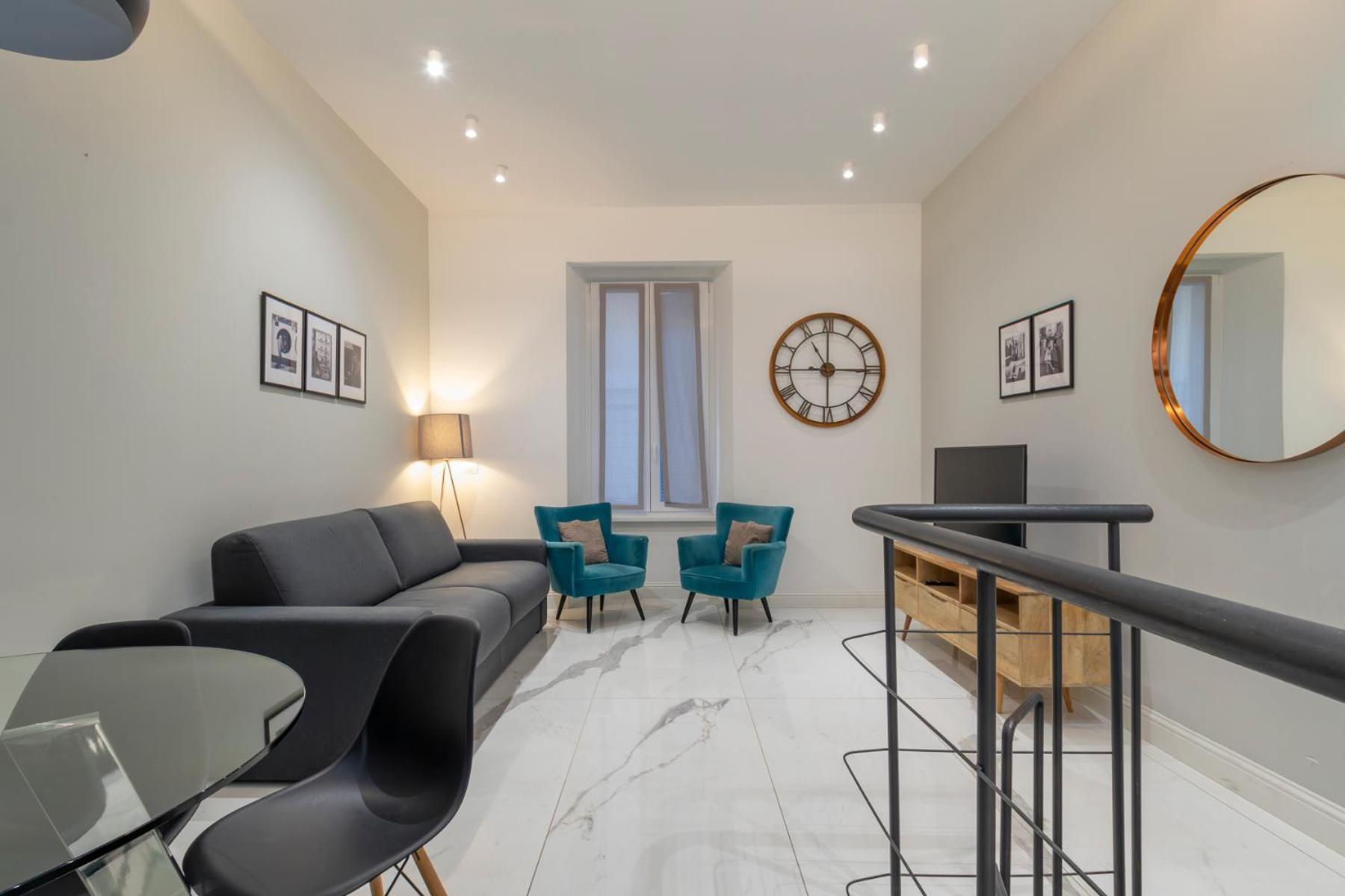 Xenia - Spacious Three-room In Moscova Area Apartment